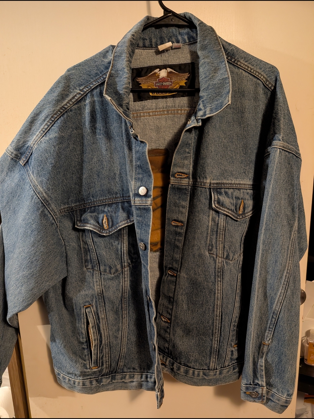 Classic Men's Light Blue Denim Jacket